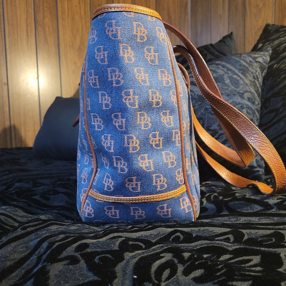 Dooney & Bourke Denim designer bag - Picture 5 of 9